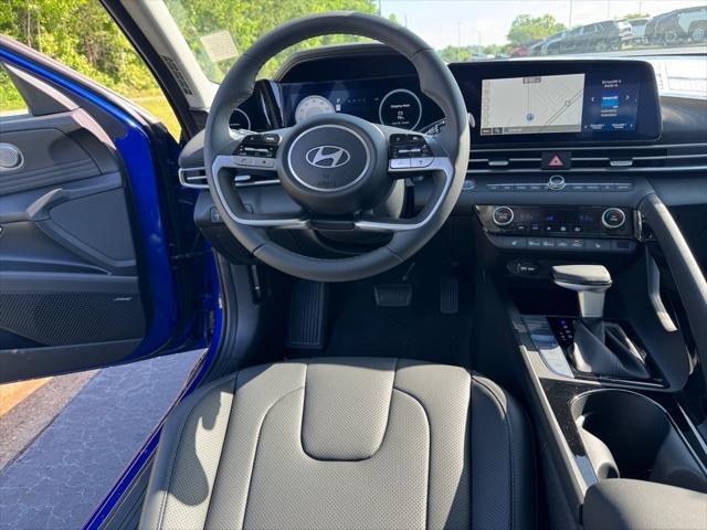 new 2025 Hyundai Elantra car, priced at $27,713