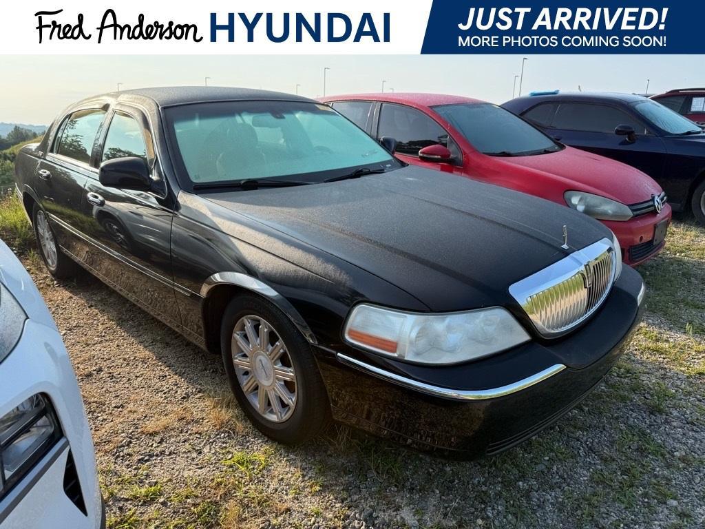 used 2008 Lincoln Town Car car, priced at $6,935