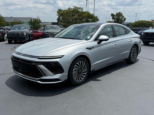 new 2025 Hyundai Sonata Hybrid car, priced at $38,542