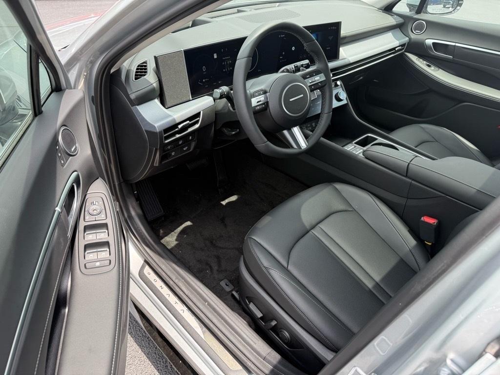 new 2025 Hyundai Sonata Hybrid car, priced at $38,542