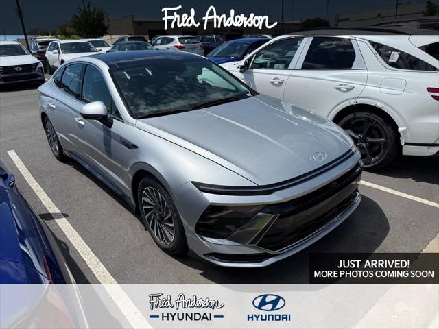 new 2025 Hyundai Sonata Hybrid car, priced at $38,542