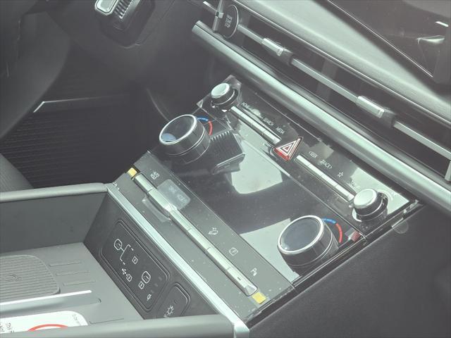 new 2025 Hyundai SANTA FE HEV car, priced at $45,895