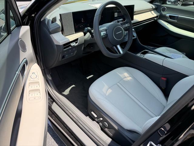 new 2025 Hyundai Sonata Hybrid car, priced at $32,303