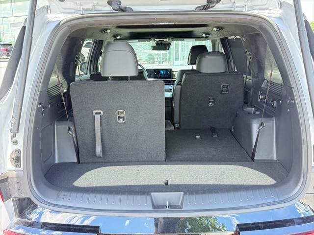 used 2024 Hyundai Santa Fe car, priced at $37,841