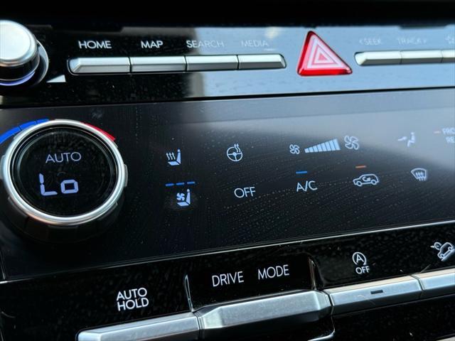 used 2024 Hyundai Santa Fe car, priced at $37,841