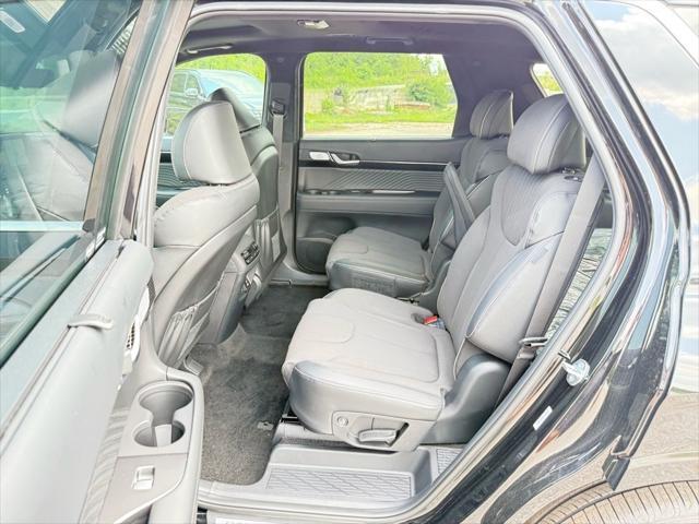 new 2025 Hyundai Palisade car, priced at $54,886