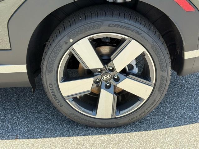 new 2025 Hyundai SANTA FE HEV car, priced at $45,904