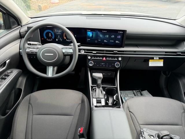 new 2025 Hyundai Tucson car, priced at $32,184