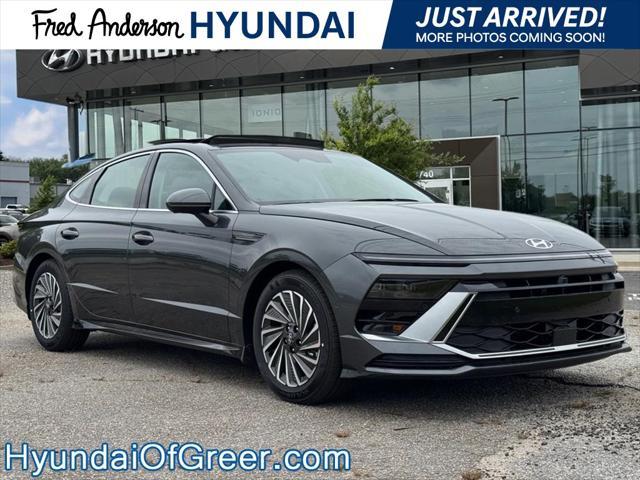 new 2025 Hyundai Sonata Hybrid car, priced at $38,542
