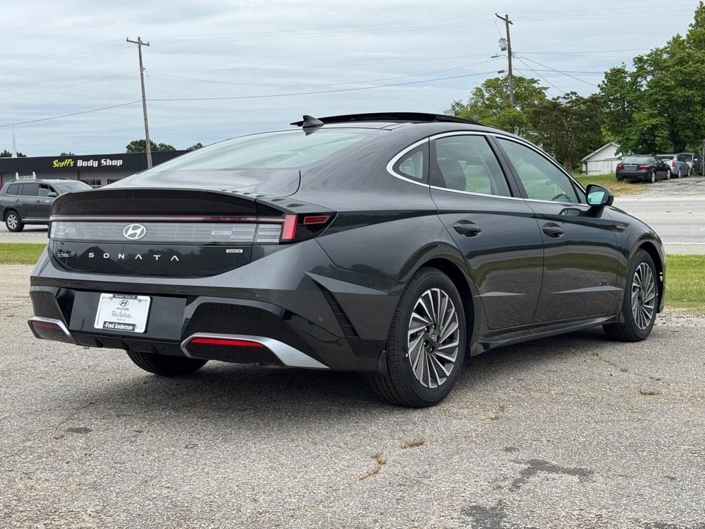 new 2025 Hyundai Sonata Hybrid car, priced at $38,542