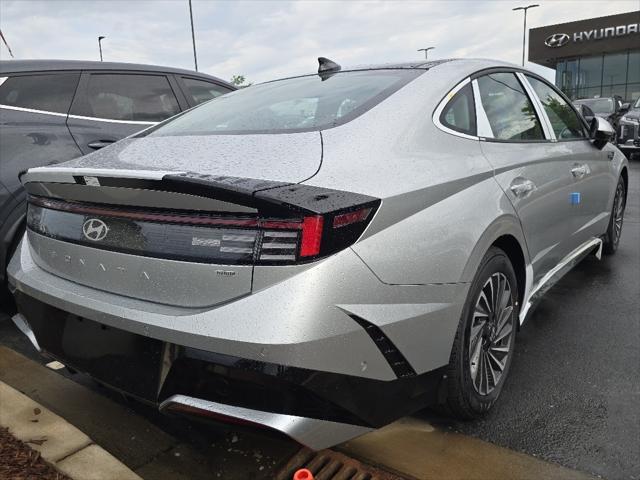 new 2025 Hyundai Sonata Hybrid car, priced at $38,727