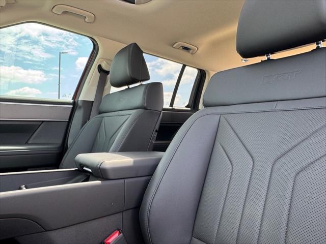 new 2025 Hyundai Santa Fe car, priced at $41,945