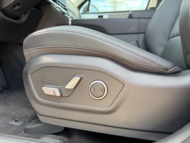 new 2025 Hyundai Santa Fe car, priced at $41,945