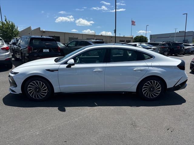 new 2025 Hyundai Sonata Hybrid car, priced at $39,022