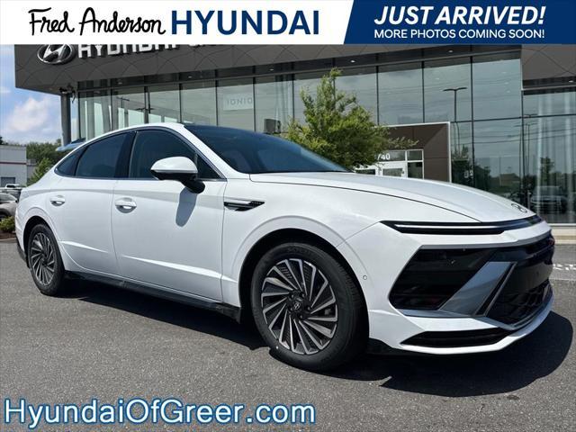 new 2025 Hyundai Sonata Hybrid car, priced at $39,022