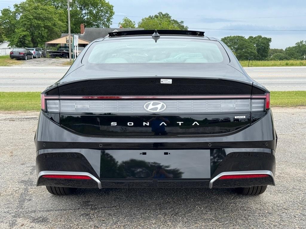new 2025 Hyundai Sonata Hybrid car, priced at $38,542