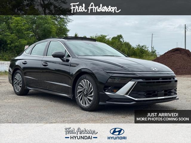 new 2025 Hyundai Sonata Hybrid car, priced at $38,542
