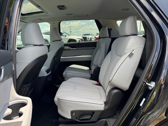 new 2025 Hyundai Palisade car, priced at $47,203