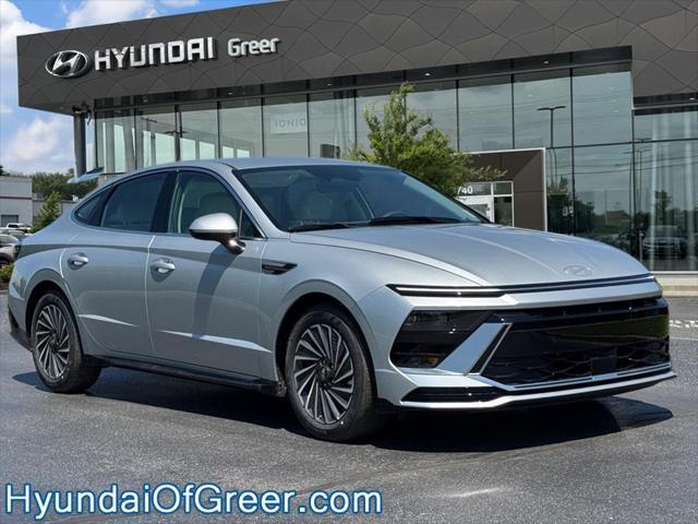 new 2025 Hyundai Sonata Hybrid car, priced at $32,257