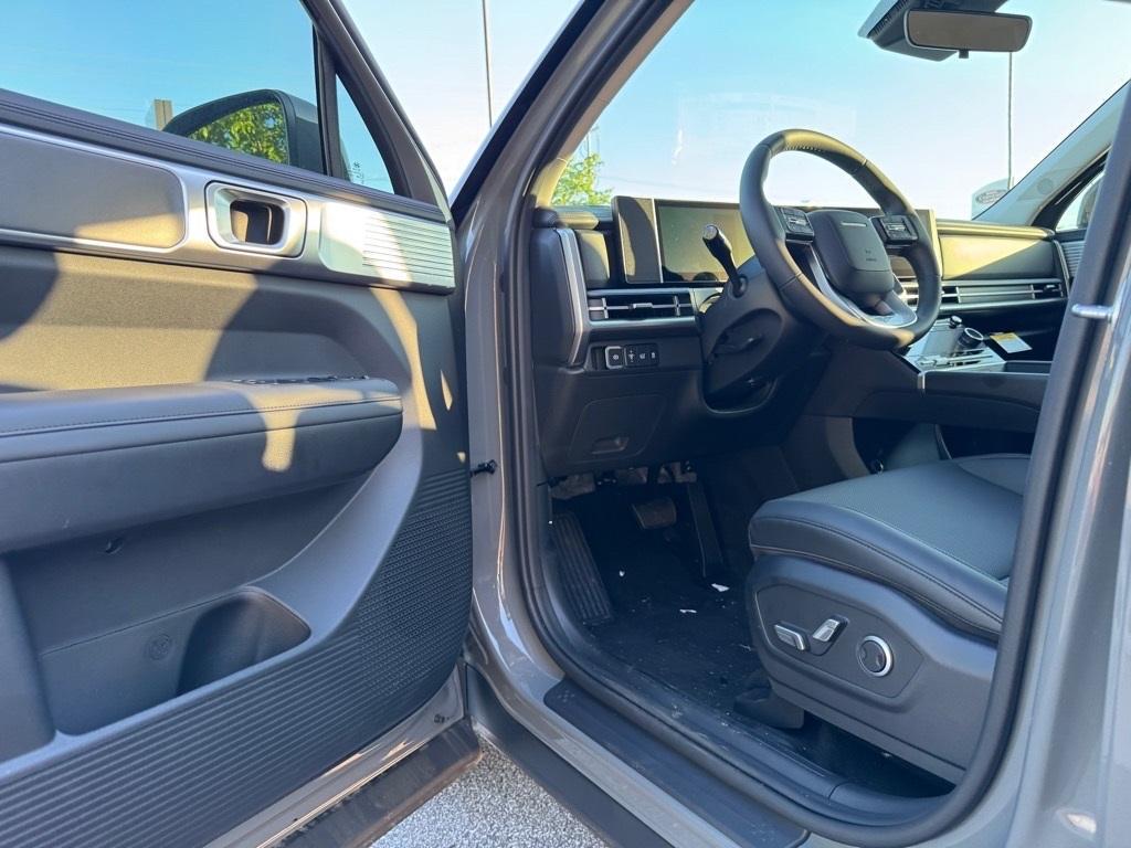 new 2025 Hyundai Santa Fe car, priced at $37,510