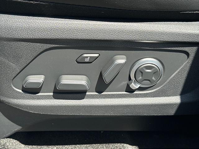 new 2025 Hyundai Palisade car, priced at $54,705