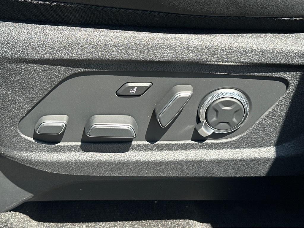 new 2025 Hyundai Palisade car, priced at $54,705