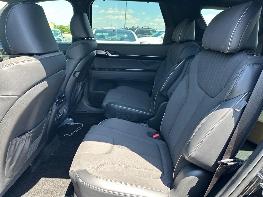 new 2025 Hyundai Palisade car, priced at $54,705