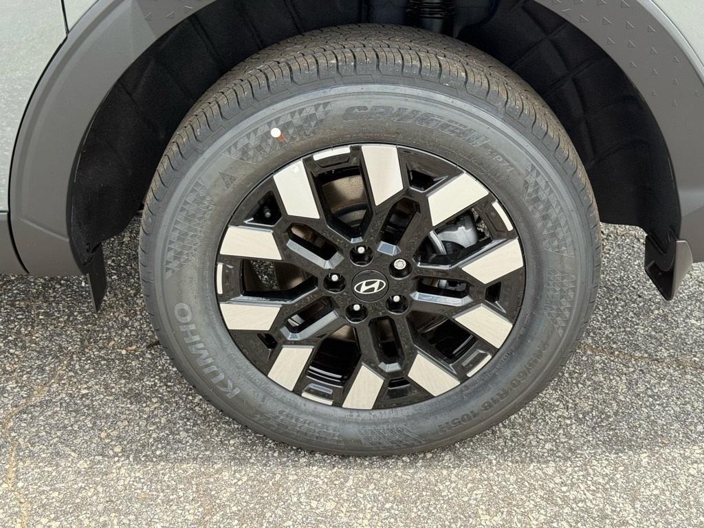 new 2025 Hyundai SANTA CRUZ car, priced at $31,640