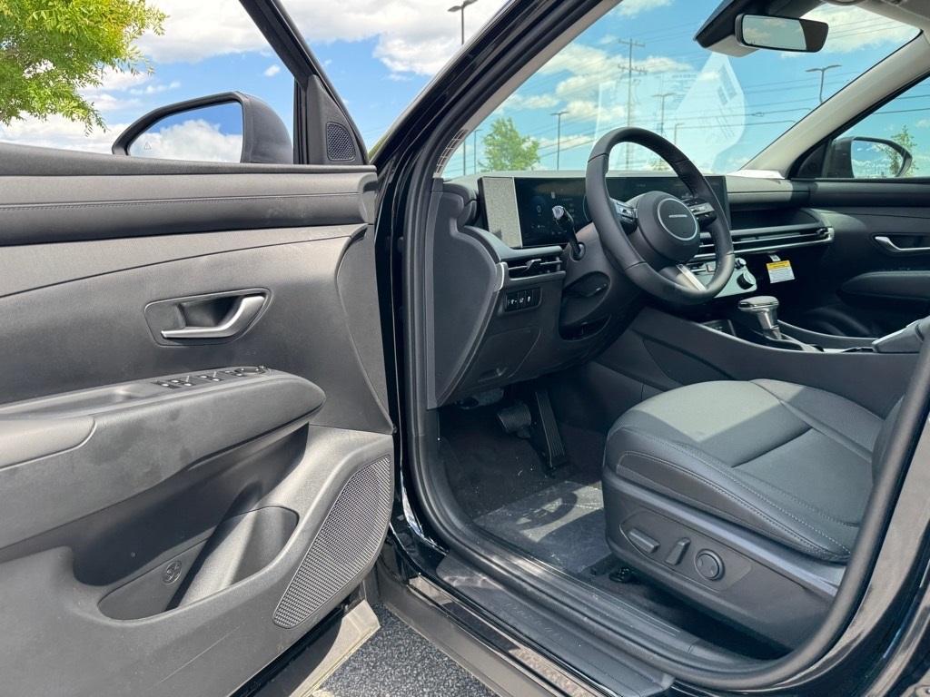new 2025 Hyundai Tucson car, priced at $33,480