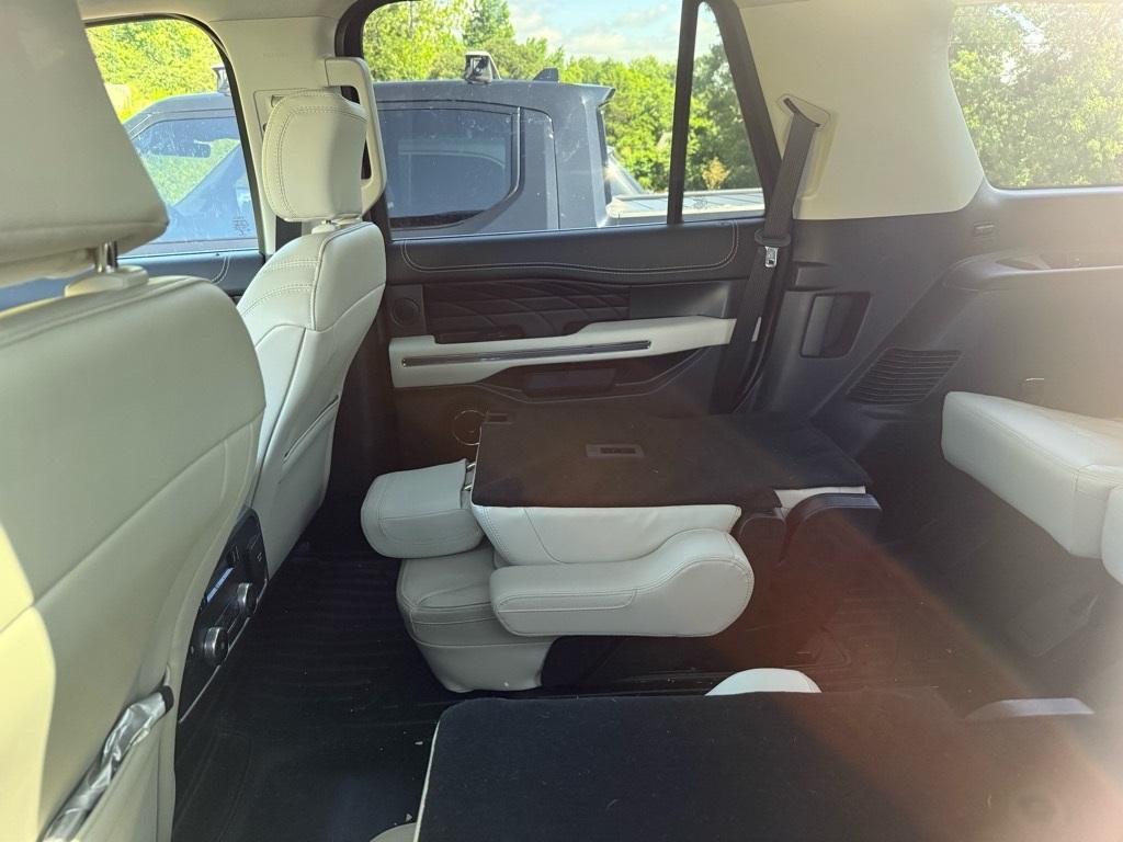 used 2021 Ford Expedition car, priced at $46,500