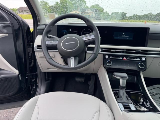 new 2025 Hyundai Tucson car, priced at $34,206