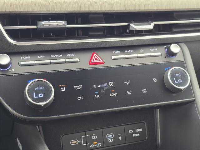 new 2025 Hyundai Sonata Hybrid car, priced at $32,257