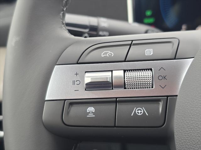 new 2025 Hyundai Sonata Hybrid car, priced at $32,257