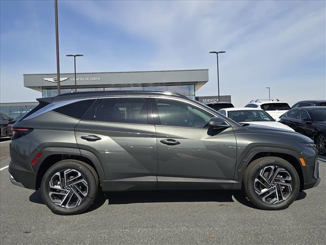 new 2025 Hyundai TUCSON Hybrid car, priced at $42,980