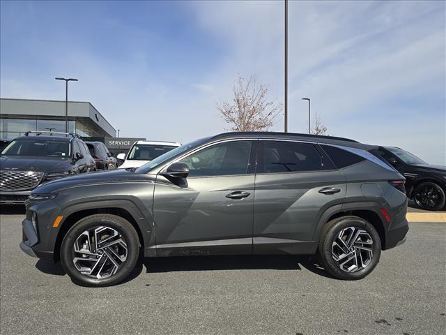 new 2025 Hyundai TUCSON Hybrid car, priced at $42,980