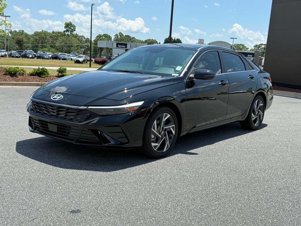 new 2025 Hyundai Elantra car, priced at $27,746