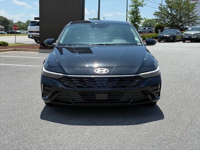 new 2025 Hyundai Elantra car, priced at $27,746