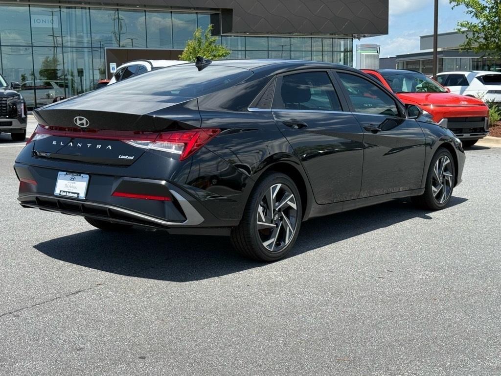 new 2025 Hyundai Elantra car, priced at $27,746