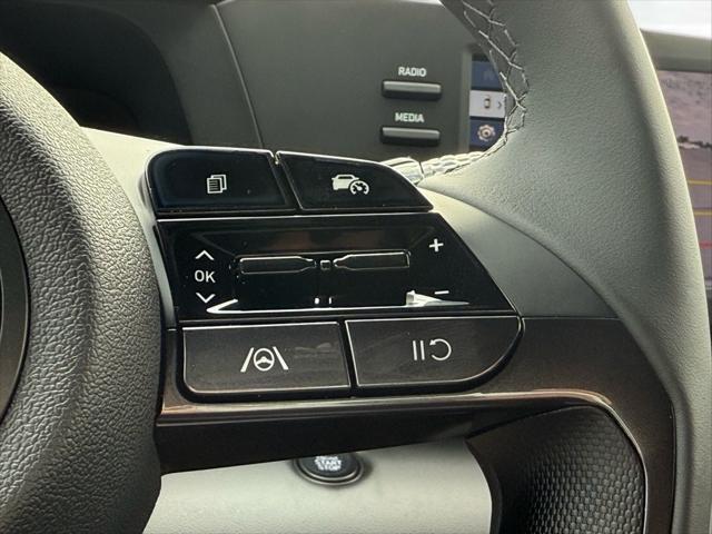 new 2025 Hyundai Elantra car, priced at $24,289