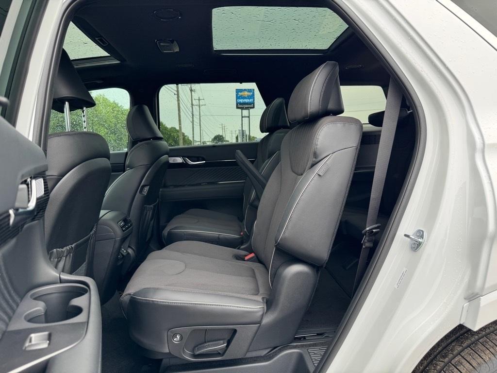 new 2025 Hyundai Palisade car, priced at $55,306