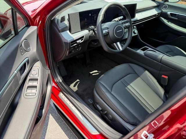 new 2025 Hyundai Sonata Hybrid car, priced at $39,022