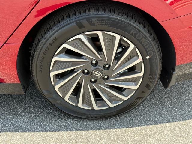 new 2025 Hyundai Sonata Hybrid car, priced at $39,022