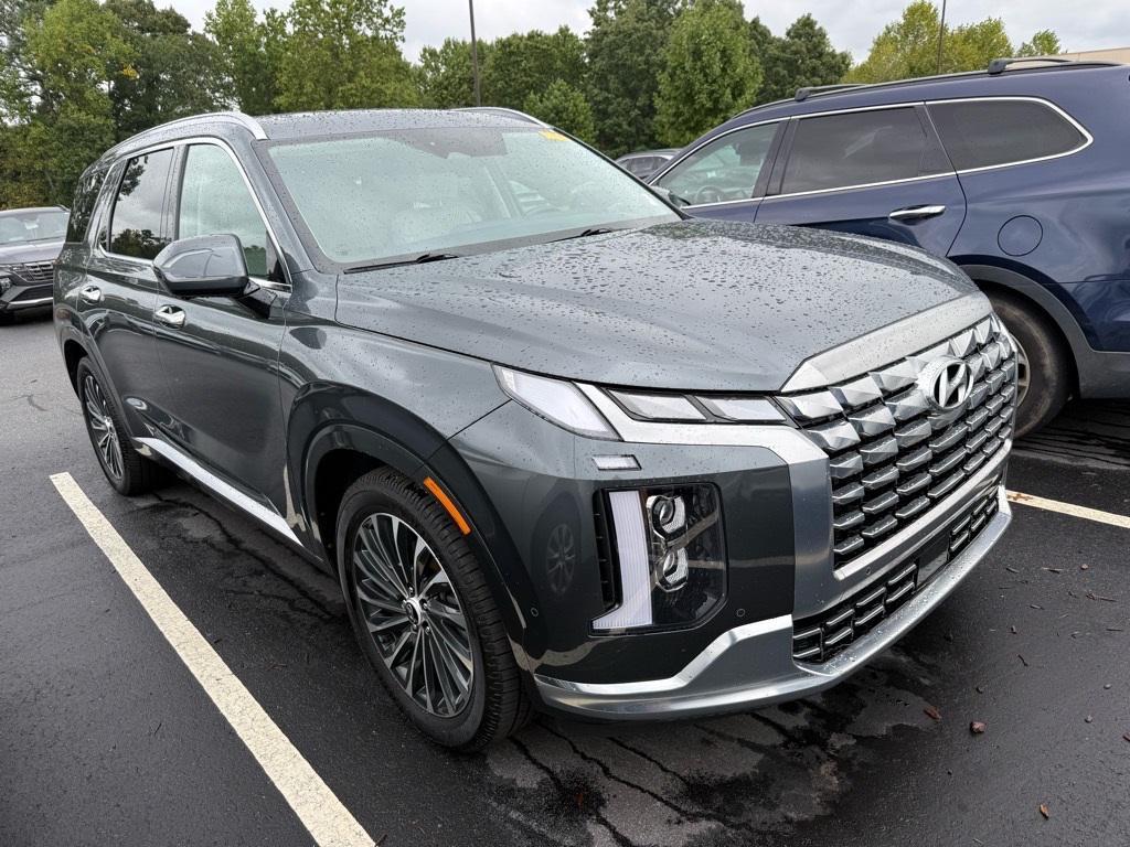 used 2023 Hyundai Palisade car, priced at $34,312