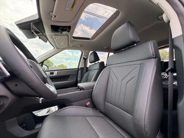 new 2025 Hyundai Santa Fe car, priced at $40,105