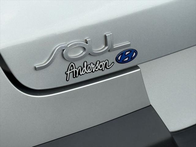 used 2021 Kia Soul car, priced at $15,712