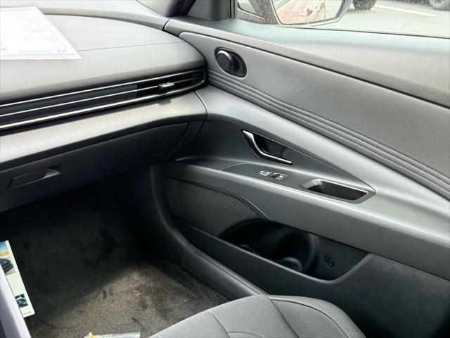 new 2025 Hyundai Elantra car, priced at $24,774