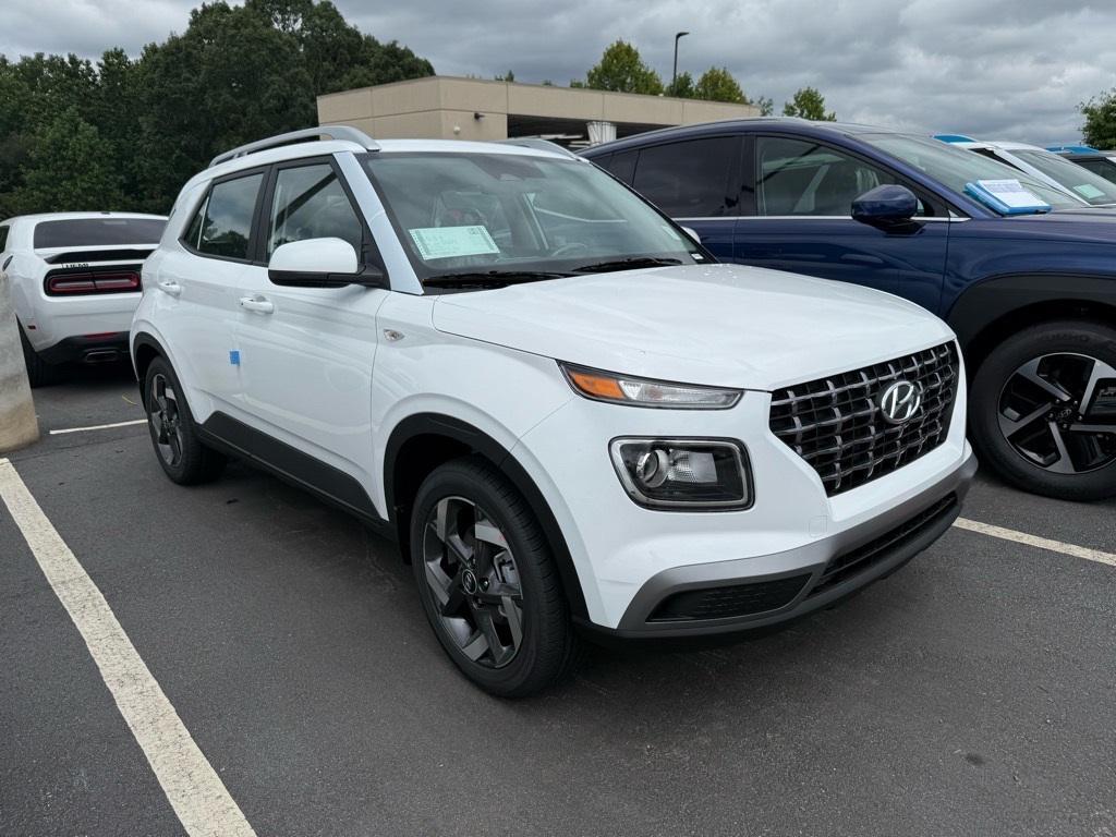 new 2025 Hyundai Venue car, priced at $22,678