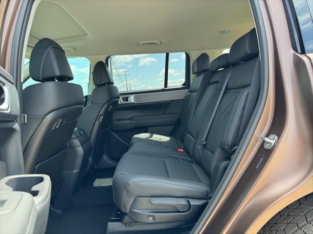 new 2025 Hyundai Santa Fe car, priced at $41,049