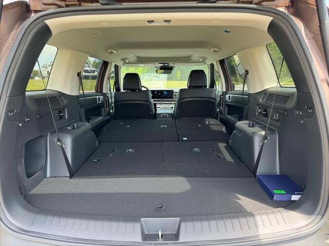 new 2025 Hyundai Santa Fe car, priced at $41,049