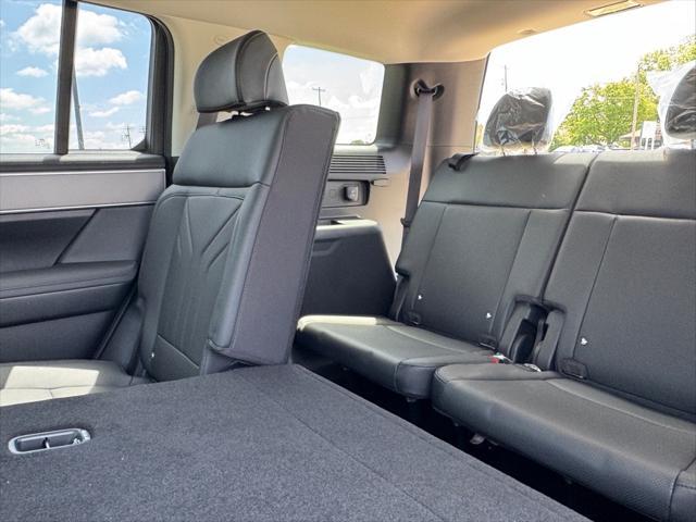 new 2025 Hyundai Santa Fe car, priced at $41,049